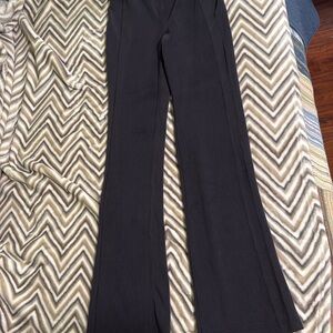 NEW Lululemon Softstreme leggings. Women’s sz 6 Charcoal